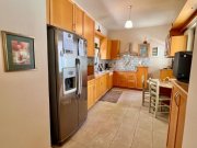 Neapoli MIT VIDEO! Kreta, Neapoli: Stadthaus mit Garten und Terrasse zu verkaufen Haus kaufen